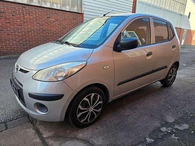 Sleek silver Gebraucht 2010 Hyundai i10 Edition+ Kleinwagen | 1.850 € (Fairer Preis)