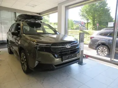 Neu Subaru Forester Platinum 136 PS (100 kW) 2026 M) (gruen SUV