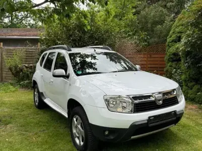 Gebraucht Dacia Duster 105 PS (77 kW) 2011 Weiß SUV
