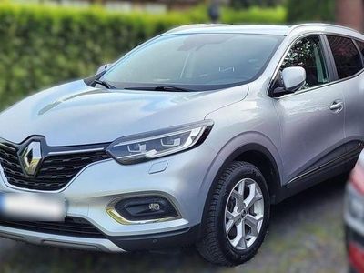 Gebraucht Renault Kadjar LIMITED 140 PS (102 kW) 2020 Silber SUV