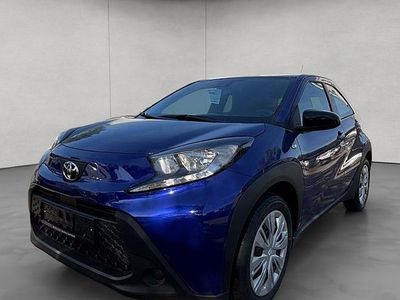Neu Toyota Aygo X Business Edition 72 PS (52 kW) 2025 Blau SUV