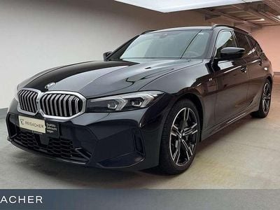 Saphirschwarz metallic Gebraucht 2025 BMW 330 M Sport Kombi | 46.949 € (Fairer Preis)