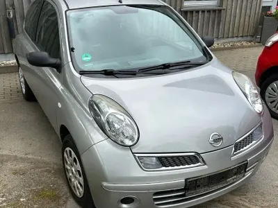 Gebraucht Nissan Micra 65 PS (47 kW) 2009 Silber Limousine