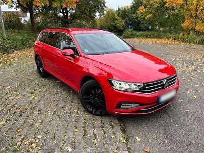 Second-hand VW Passat Business 122 CP (89 kW) 2021 Roșu Berlinǎ