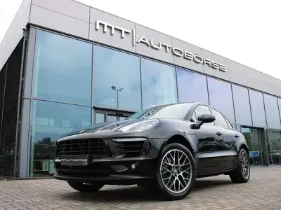 Begagnad Porsche Macan Sport 252 HK (185 kW) 2018 Svart SUV