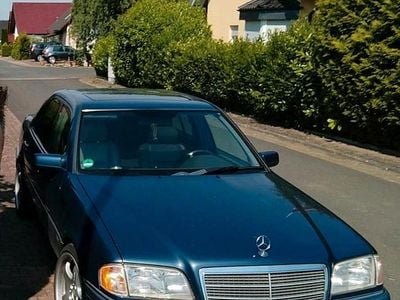 Second-hand Mercedes C280 193 CP (141 kW) 1994 Albastru Berlinǎ