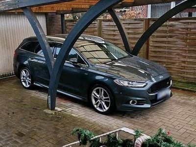 Gebraucht Ford Mondeo ST-Line 180 PS (132 kW) 2016 Grün Kombi