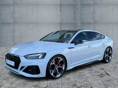 Gebraucht Audi RS5 Sportback Ambiente 450 PS (330 kW) 2024 Gletscherweiß metallic Limousine