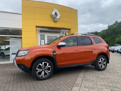 Gebraucht Dacia Duster Prestige 131 PS (96 kW) 2023 Orange SUV