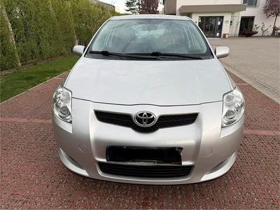 Usata Toyota Auris 124 CV (91 kW) 2009 Argento Utilitaria