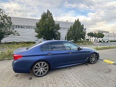 BMW M550