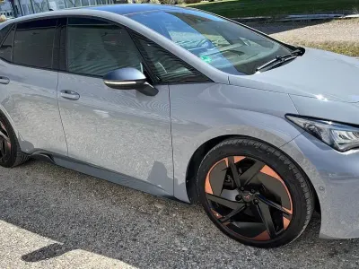 Używany Cupra Born 150 kW (204 KM) 2022 Szary Hatchback