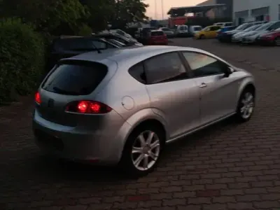 Gebraucht Seat Leon Reference 102 PS (75 kW) 2009 Silber Kleinwagen