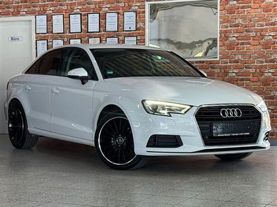 Gebraucht Audi A3 Comfort 116 PS (85 kW) 2017 Weiß Limousine