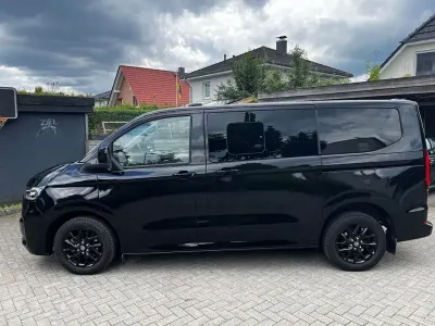Gebraucht VW Caravelle 150 PS (110 kW) 2025 Schwarz Van