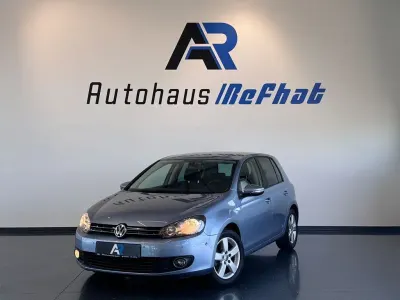 Gebraucht VW Golf VI Team 105 PS (77 kW) 2010 Blau Kleinwagen