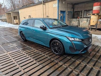 Gebraucht Peugeot 308 181 PS (133 kW) 2022 Blau Kombi