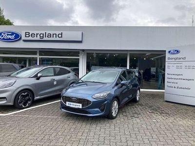 Gebraucht Ford Fiesta Titanium 125 PS (91 kW) 2023 Lackierung metallic "chrome blue" blau Kleinwagen