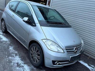Gebraucht Mercedes A150 95 PS (69 kW) 2009 Silber Kleinwagen