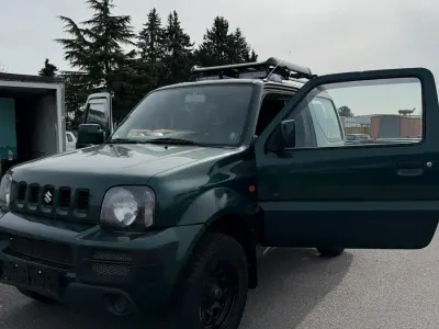 Used Suzuki Jimny 86 HP (63 kW) 2007 Black SUV