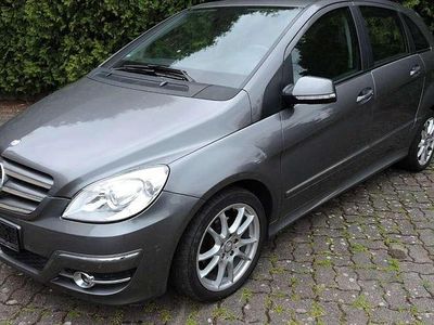 Mercedes B180