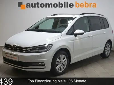 Gebraucht VW Touran Comfortline 150 PS (110 kW) 2023 Pure white Van / Kleinbus