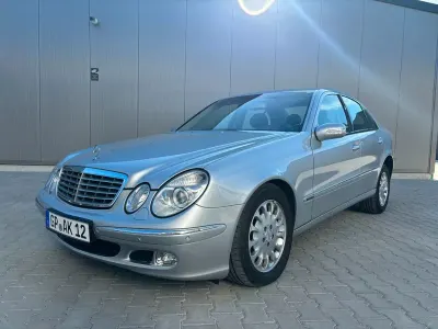 Gebraucht Mercedes E200 Elegance 163 PS (119 kW) 2004 Silber Limousine