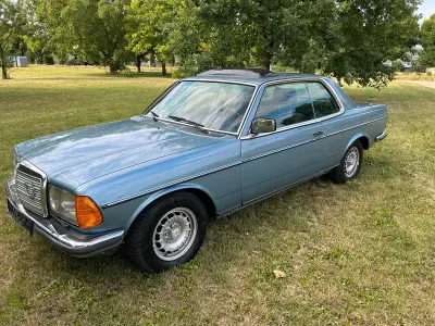 Gebraucht Mercedes 280 185 PS (136 kW) 1978 Blau Coupé