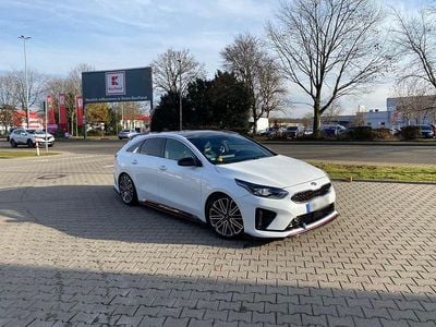Gebraucht Kia ProCeed GT 204 PS (150 kW) 2020 Weiß Limousine