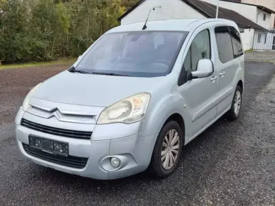 Gebraucht Citroën Berlingo 109 PS (80 kW) 2010 Silber Van / Kleinbus