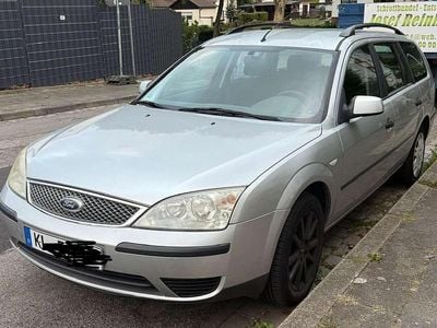 Gebraucht Ford Mondeo Ambiente 125 PS (91 kW) 2003 Silber Limousine