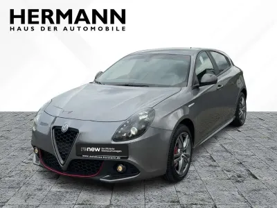 Gebraucht Alfa Romeo Giulietta Super 150 PS (110 kW) 2016 Stromboli grau (grau) Kleinwagen