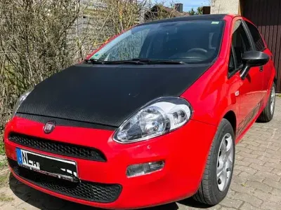 Second-hand Fiat Punto 69 CP (50 kW) 2018 Roșu Hatchback