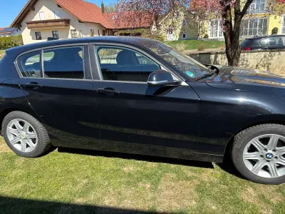 Gebraucht BMW 116 Efficient Dynamics 116 PS (85 kW) 2013 Schwarz Kleinwagen