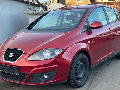 Rot Gebraucht 2009 Seat Altea Stylance Limousine | 3.499 € (Fairer Preis)