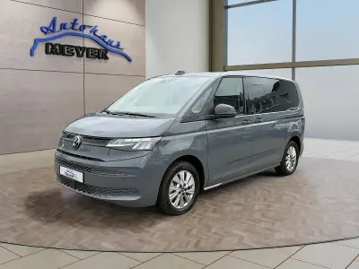 Gebraucht VW Multivan 150 PS (110 kW) 2025 Pure grey Van / Kleinbus