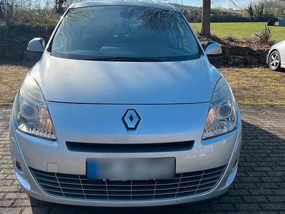 Usata Renault Grand Scénic III 140 CV (102 kW) 2011 Grigio Monovolume