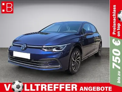 Gebraucht VW Golf VIII Style 150 PS (110 kW) 2023 Blau Limousine
