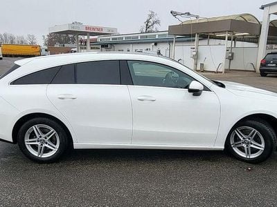 Weiß Gebraucht 2020 Mercedes CLA180 Shooting Brake Kombi | 14.800 € (Fairer Preis)
