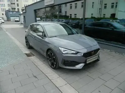 Gebraucht Cupra Leon VZ 245 PS (180 kW) 2022 Graphene grau Kombi
