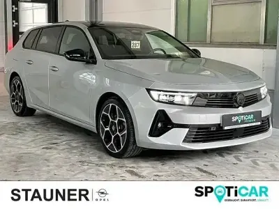 Gebraucht Opel Astra Ultimate 131 PS (96 kW) 2024 Kristall silber Kombi