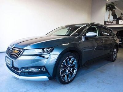 Grau Gebraucht 2022 Skoda Superb Scout 4x4 Kombi | 27.955 € (Fairer Preis)