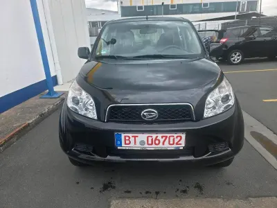 Second-hand Daihatsu Terios 105 CP (77 kW) 2009 Negru SUV