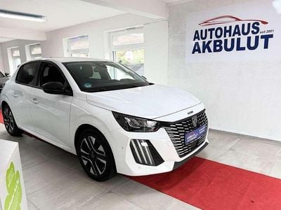 Neu Peugeot 208 Allure 136 PS (100 kW) 2025 Lack weiss banquise/typ Kleinwagen