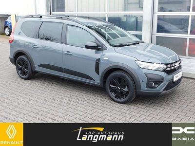 Grau Gebraucht 2023 Dacia Jogger Extreme Van / Kleinbus | 17.990 € (Fairer Preis)