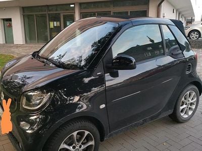 Schwarz Gebraucht 2018 Smart ForTwo Cabrio Cabrio | 12.500 € (Fairer Preis)