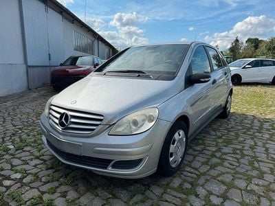 Mercedes B150