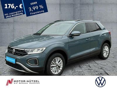 Gebraucht VW T-Roc Life 116 PS (85 kW) 2024 Petroleum blue metallic SUV