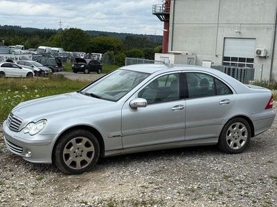 Mercedes C200