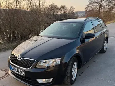 Używany Skoda Octavia Ambition 110 KM (80 kW) 2017 Czarny Kombi